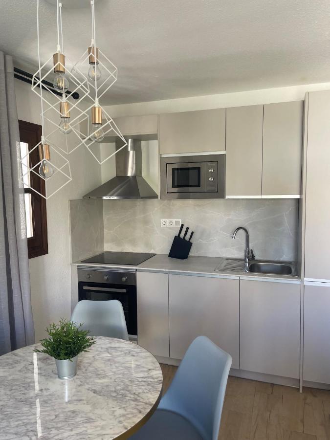 ורה Lovely 1- Bedroom Rental With Pool, Close To The Beach מראה חיצוני תמונה